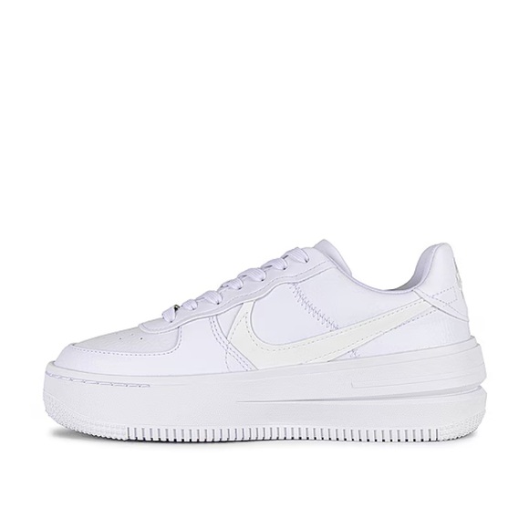 Air Force 1 Plt.af.orm Sneaker in White & Summit White - size 8.5 - Picture 2 of 8